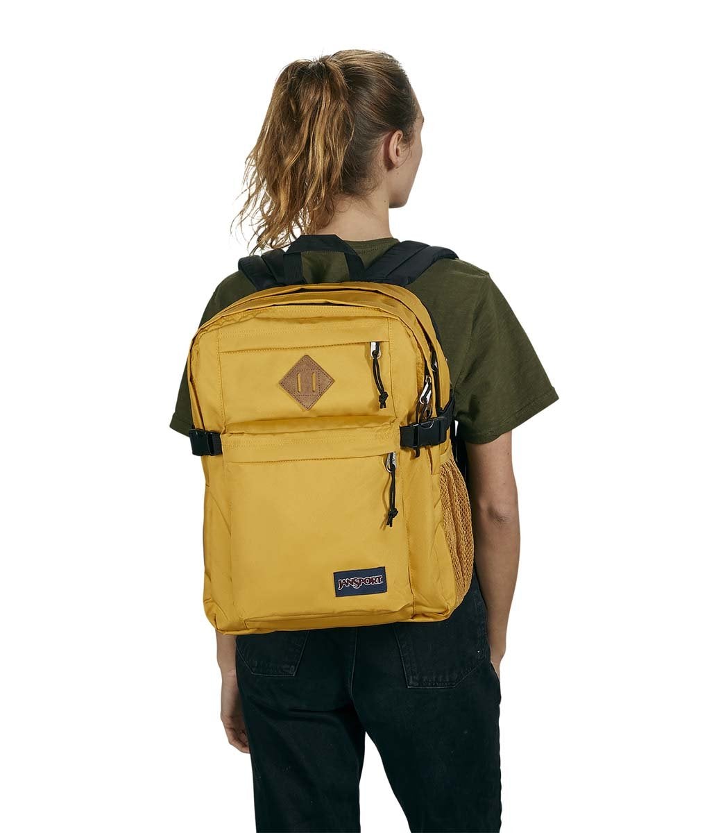 JANSPORT MAIN CAMPUS HONEY